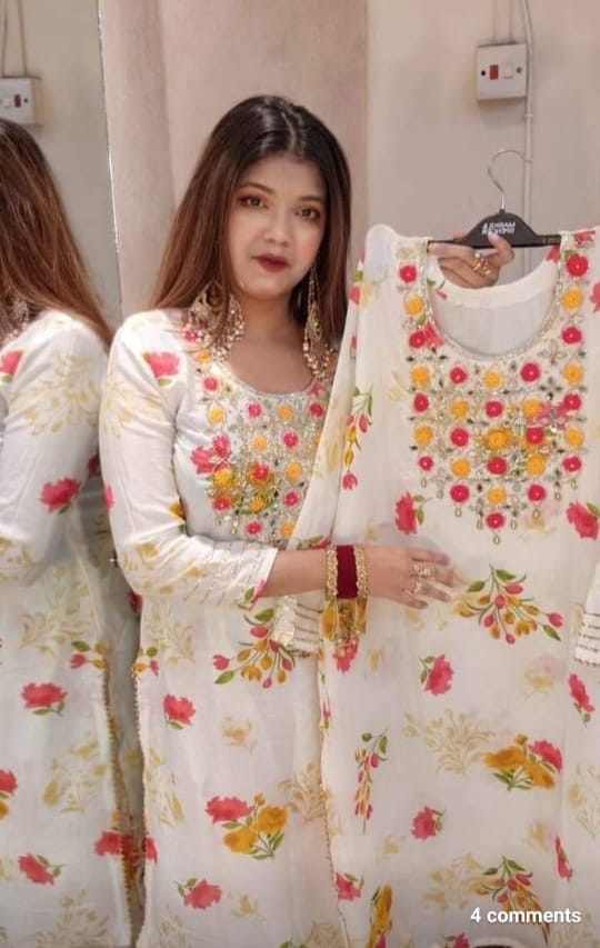 নায়রা কাট থ্রি পিস