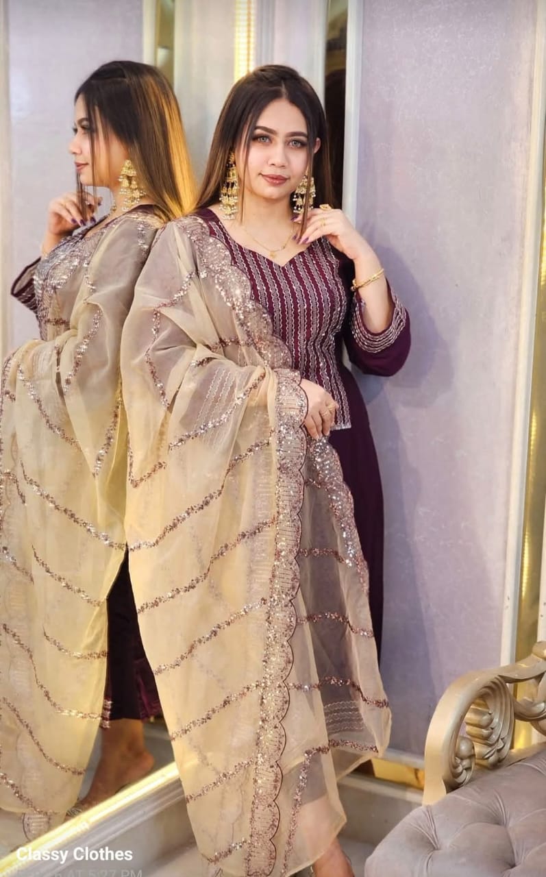 Linen Sequence Three Piece